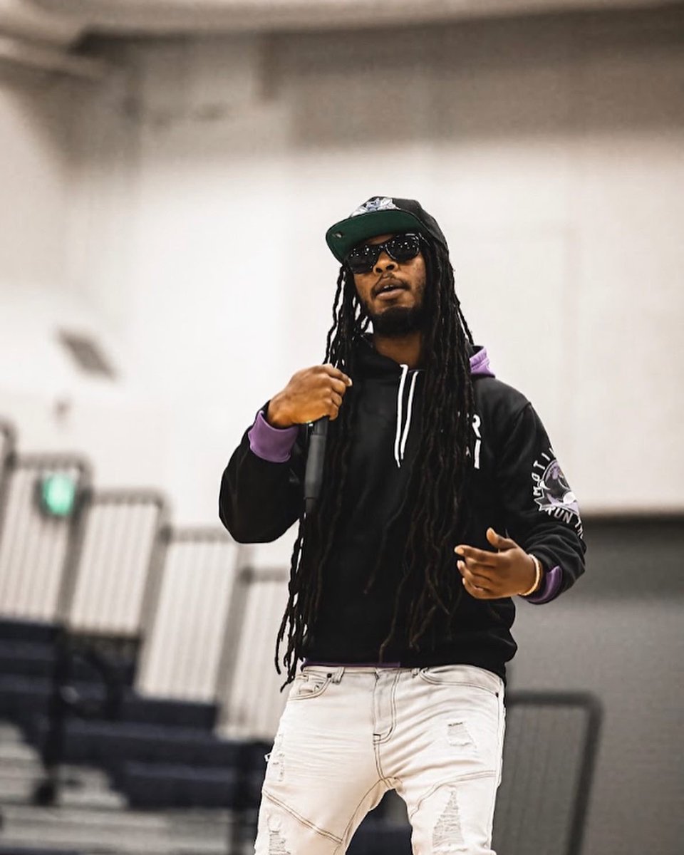 DenverDynasty2's tweet photo. Thank you Absolute Music Group for coming to perform at our game!💯🔥

@coloradomyrical @babydyzz @officialkswift 

 Best hip hop coming out the BOX!🙌🏾🏆
Appreciate you supporting us!💜💜💜💜

WE ARE COLORADO!🔥🔥🔥

📸📸 via @trentonwoldphotography @five12ventures @big_dub_media https://t.co/cDLmXw8a1T
