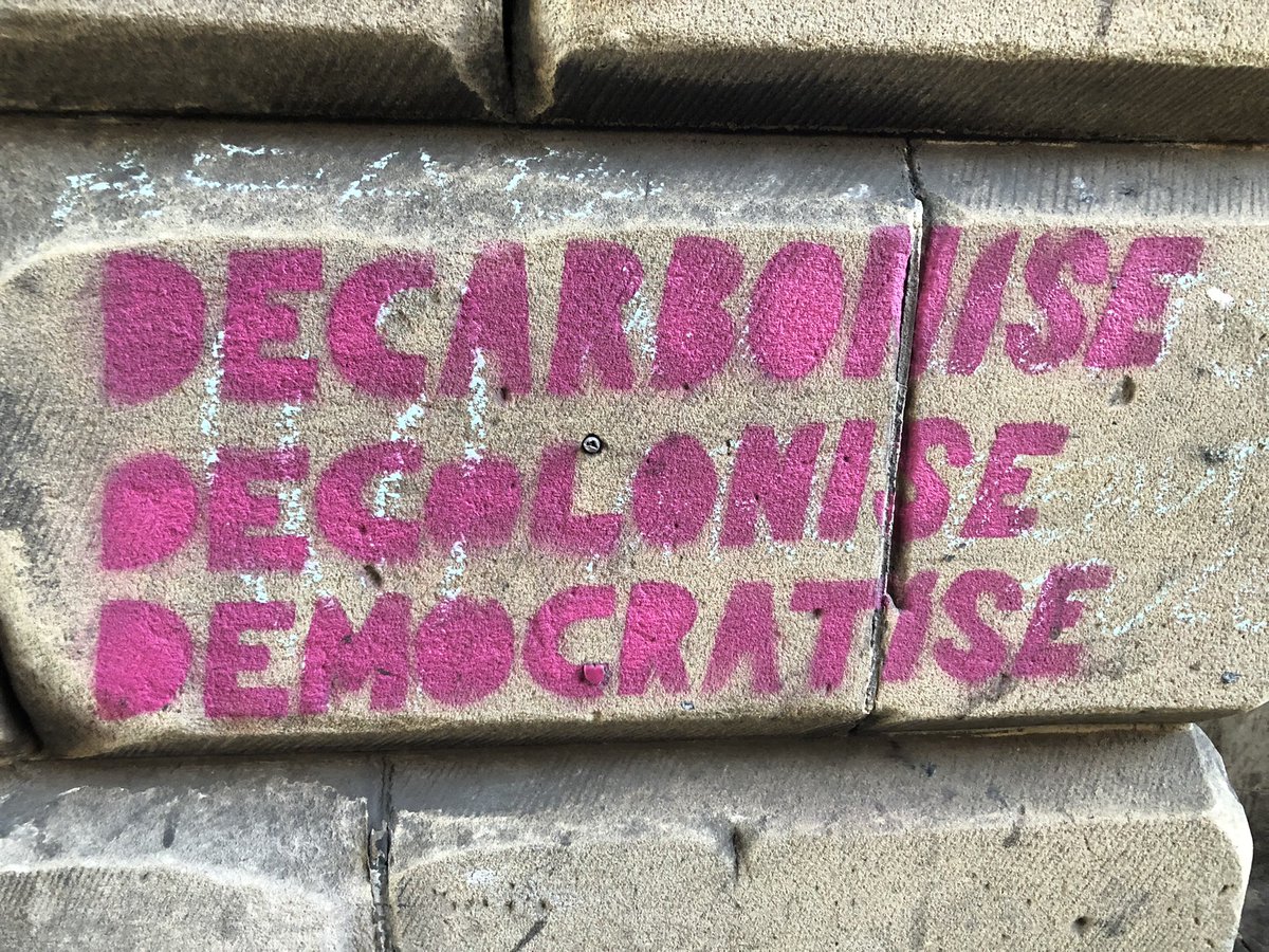 ch_mcgregor's tweet photo. #Museums2022 Edinburgh street art and conference themes align https://t.co/zVBO9bT1AX