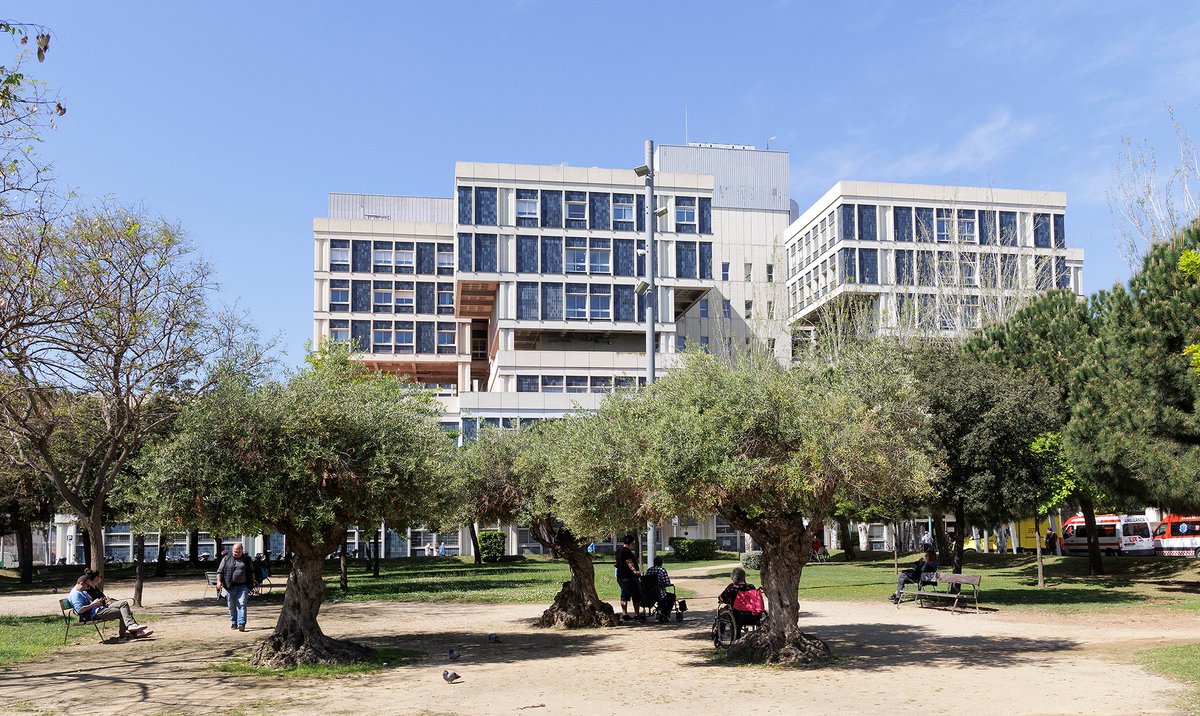 ICO_oncologia's tweet photo. 🚭 El centre #ICO l’#Hospitalet ha renovat el ‘nivell or’ 🏅 de la Xarxa Internacional d’Hospitals Sense Fum (#GNTH, Global Network for Tobacco Free Healthcare Services) pels importants avenços en les polítiques de control del #tabac i la lluita contra el #tabaquisme 
@salutcat https://t.co/O9WJpp0ror
