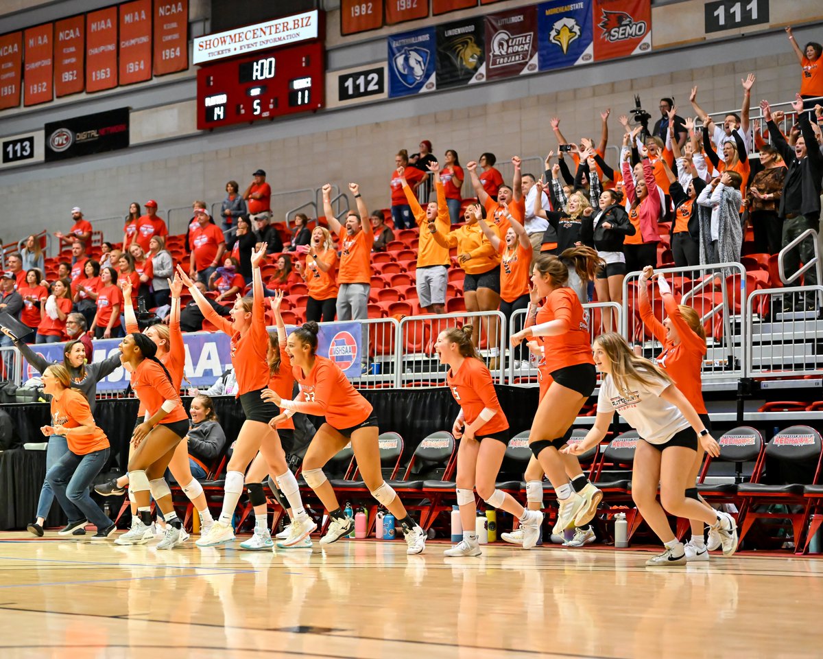 What a finish! Congrats <a href="/_PCVB_/">Pirate Volleyball</a> 
<a href="/PCHSAthletics1/">PIRATE ACTIVITIES</a> 📸 <a href="/tanugent12/">Nugent Photography</a>
