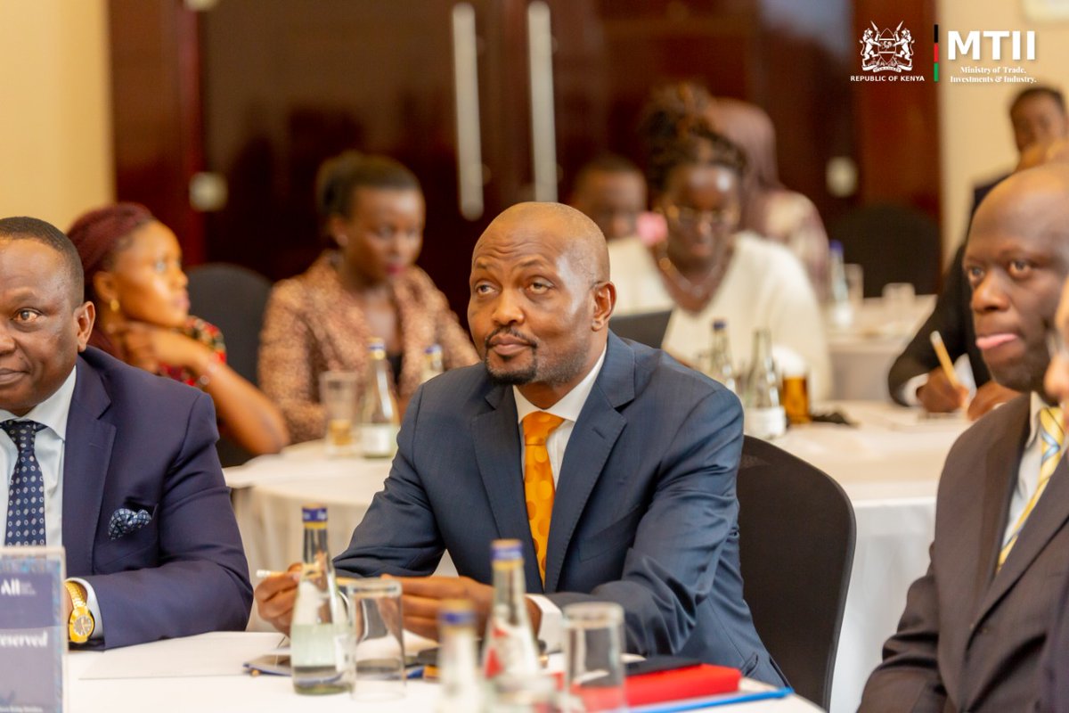 HonMoses_Kuria's tweet photo. This morning I attended a one day seminar to promote Trade, Investment and business relations between Kenya and Hong Kong. 1/6 https://t.co/0Lp6mf8OAx
