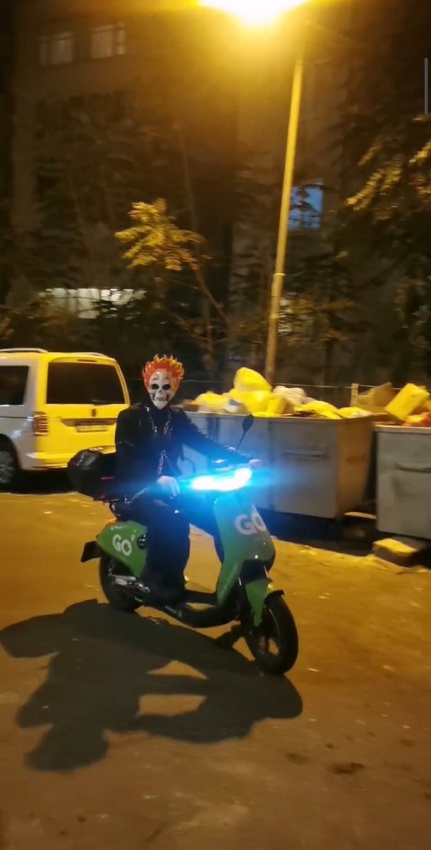 cem_joseph's tweet photo. Tr şartlarında ghost rider: https://t.co/gB2Jo71uCs