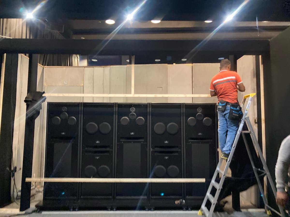 Zappiti's tweet photo. SPOILER ALERT 🚨 
The impressive THX wall of our friends from @waterfallaudiofrance. We are proud to work with them this year at the @ParisAVshow which promise to be epic! Our @Zappiti Zappiti Signature will be delighted to work on this fantastic audio system! 
@sonyproeu https://t.co/TwcygwVAtL
