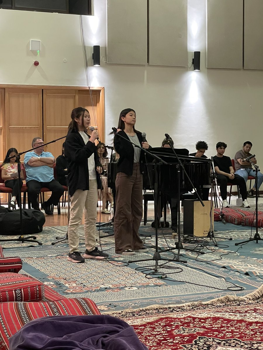 Gboyleuk's tweet photo. #Stcbh A fantastic return to the live Unplugged at @StChrisSnr school. Congratulations to all our amazing students who treated our ears to some delightful and entertaining unplugged renditions. Thank you also to @StChrisMusicDep #RoleModelsForTheWorld https://t.co/NGhBefcvr1
