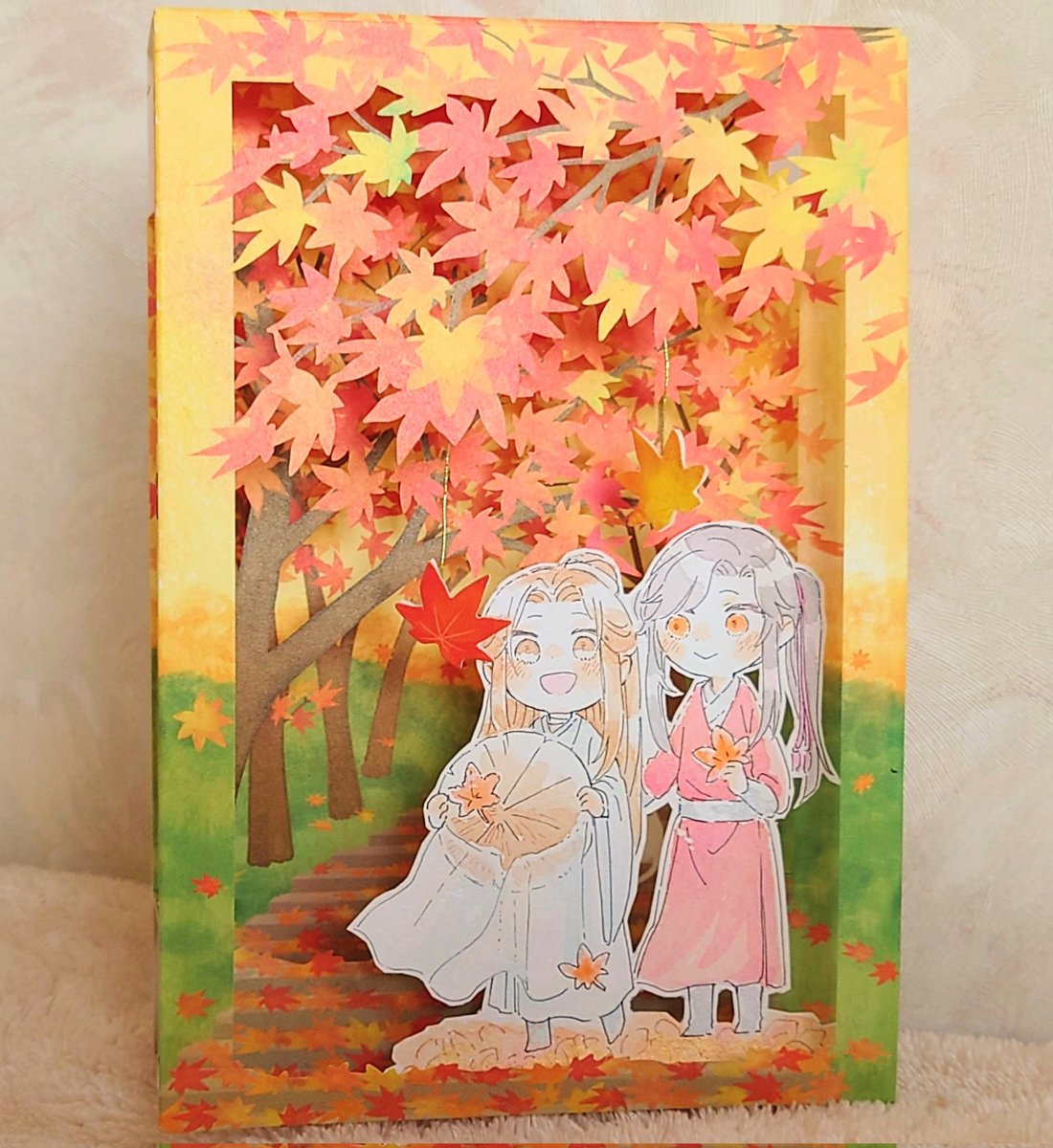 「秋なポップアップカードを得たので花怜を添えました 」|シスのイラスト