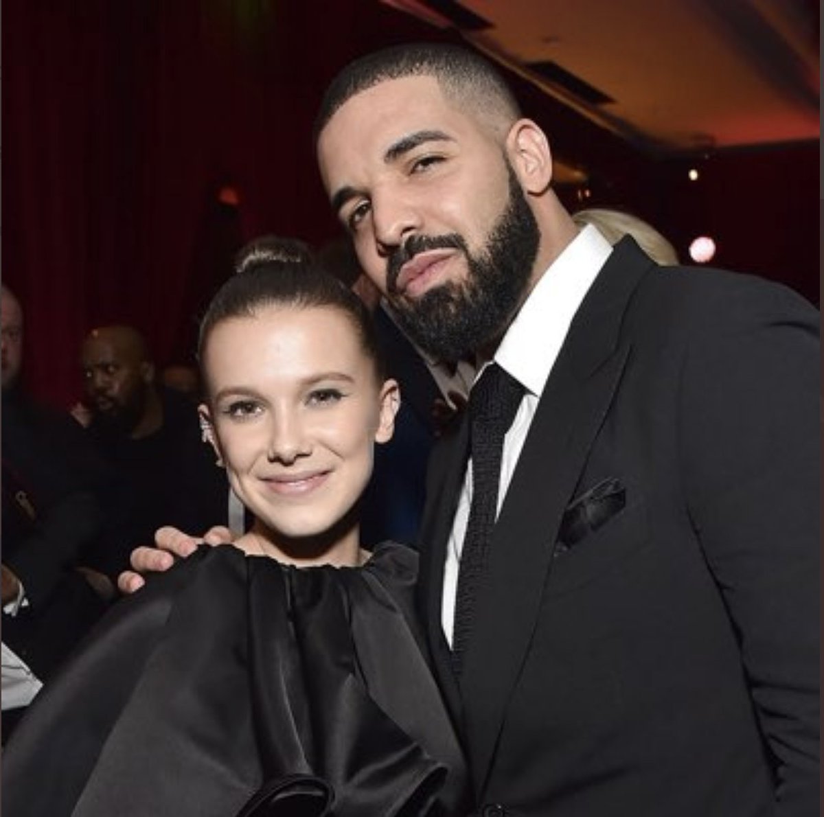 MrErnestOwens's tweet photo. Again, there's other things Drake should be speaking about in his lyrics than a Black woman being shot. https://t.co/V9VisrT972