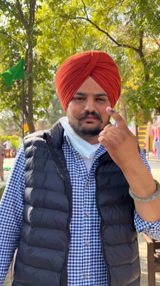 KulrajanWadhwa's tweet photo. Justice for Thaapi king
#JusticeForSidhuMooseWala
#ਸਰਕਾਰ_ਅਸਲੀ_ਕਾਤਲਾਂ_ਨੂੰ_ਬਚਾ_ਰਹੀ https://t.co/Uo1K3aHbnw