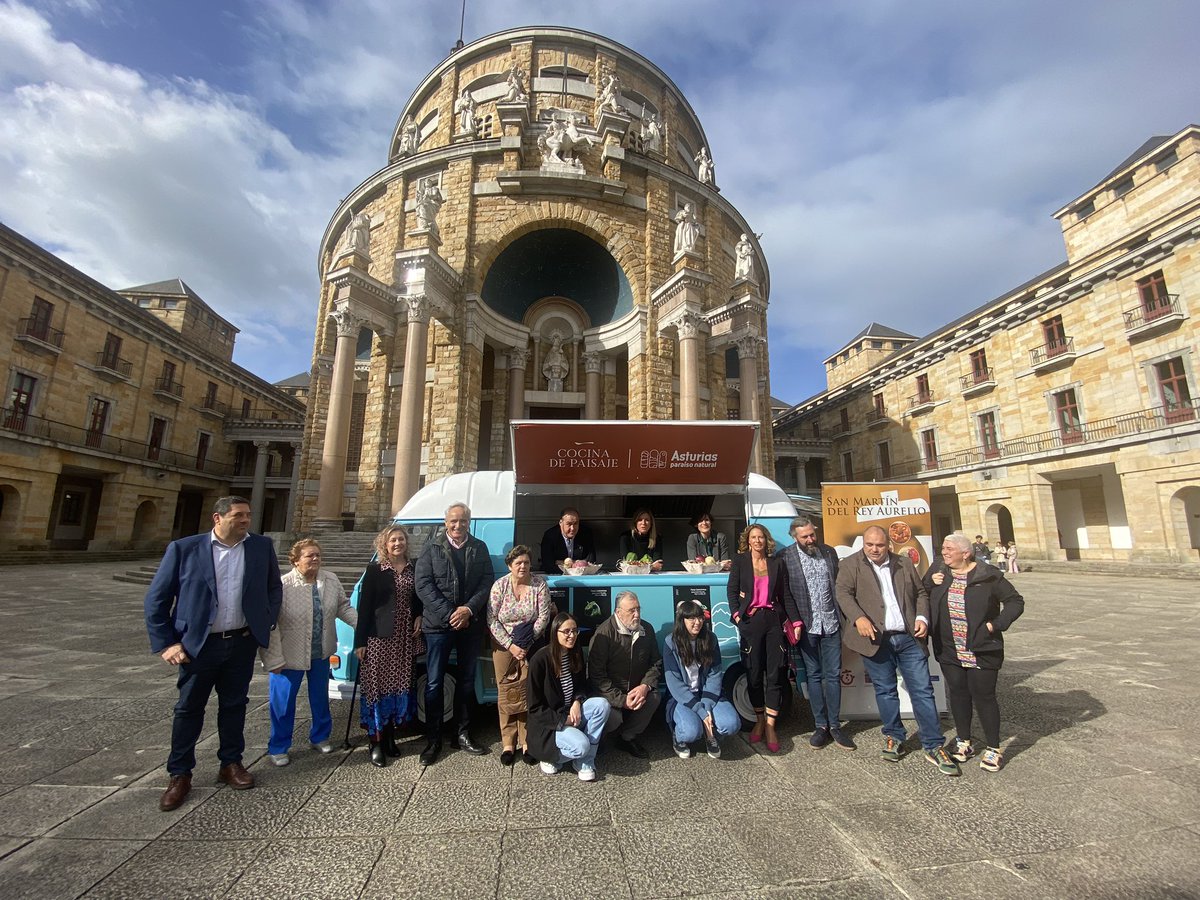 SanMartin_ayto's tweet photo. 🫑🧅🥘 San Martín presenta para Asturias la tradición y artesanía de sus fiestas #gastronómicas.
📆 Los #Nabos. Sotrondio. Del 11 al 13 de noviembre.
📆 Les #Cebolles. El Entrego. Del 25 al 27 de noviembre y el 30.
📆 Los #Pimientos. Blimea. Del 8 al 11 de diciembre. https://t.co/iNGgCBJ6sG