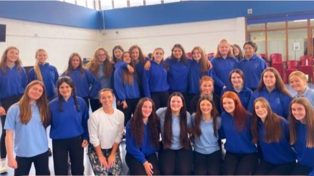 OLBAthlone's tweet photo. Thank you to Amy from #DanceConcepts, who worked with each of our TY classes recently, during a fun-filled &amp; exciting #dance workshop. #choreography #creativity #confidence #NewSkills #NewMoves 👏😃 https://t.co/jt9bjSGpn4