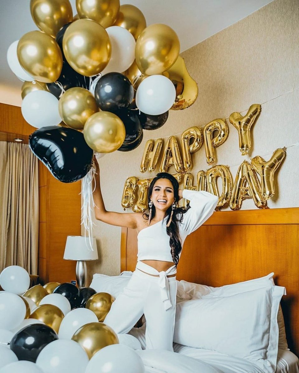 Step away from the ordinary birthday celebration and let us elevate your birthday bash with a room full of surprises.​ 📷:@karishma_sakhrani​ #FSMumbai ​#FSCelebrations