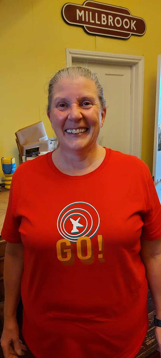 elbell789's tweet photo. My mum joins the gang with her fab Go T-Shirt from @PSB_HQ #TShirtDay @BBC6Music https://t.co/gJCAdV0Cu9