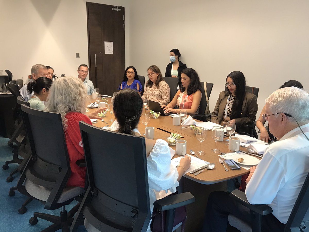 FIGOHQ's tweet image. Empezando el día con una sesión de desayuno en colaboración con la Iniciativa Internacional del Parto y con la cofundadora de @gmdd_colombia Dra Laura Gil, enfocada en la atención respetuosa en el parto y el aborto. #FIGO2022