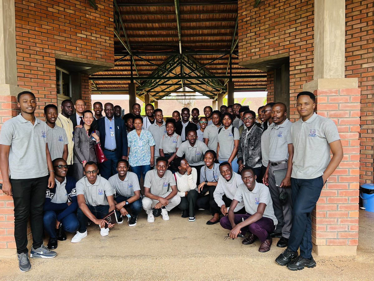 ASOMEHealth's tweet photo. A big thank you to the administration of the @KibagabagaH for accommodating our students today. 
#Leadership #asome #policy #hospitalmanagement https://t.co/DA1K8WWx4e