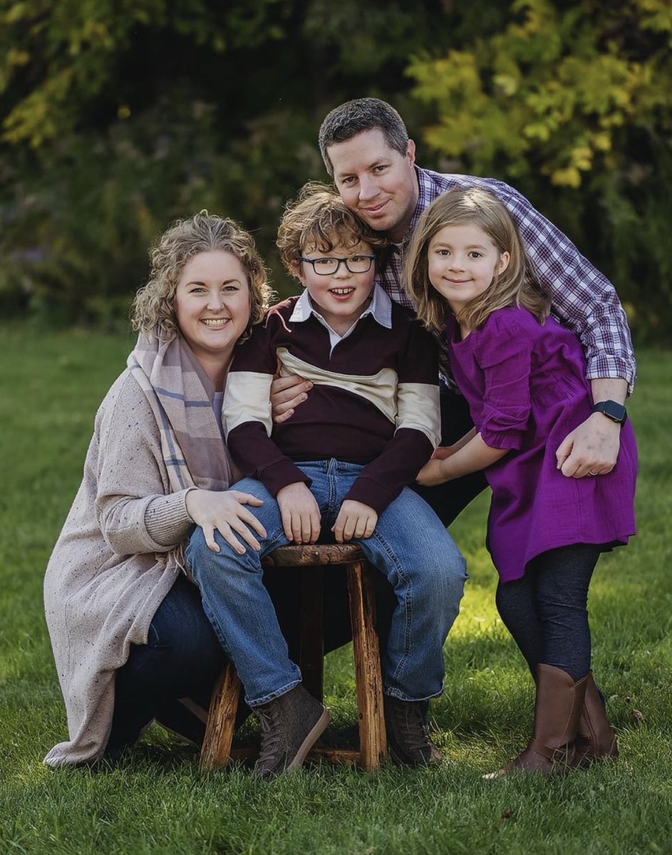 If you are on a picket line this AM, you are worth your weight in gold. You are valued &amp; needed &amp; a vital part of the edu of special needs kids. 

My family’s life ‘works’ because you chose the career you did. <a href="/Sflecce/">Stephen Lecce</a> you are so far removed from reality, it hurts. <a href="/CUPEOntario/">CUPE Ontario</a>