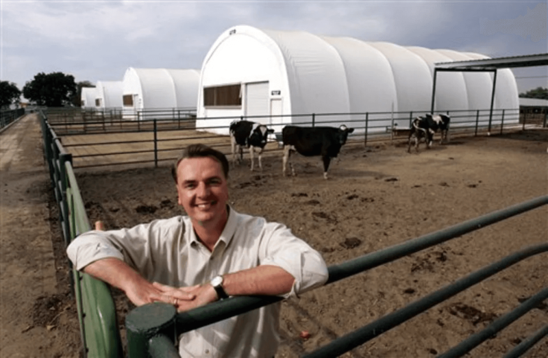 kevinfolta's tweet photo. A superb article by @BioBeef that addresses the @HirokoTabuchi / @nytimes and @Greenpeace smear piece on a @ucdavis  scientist. The flawed and unethical innuendo targets a public researcher @GHGGuru for doing the job he was hired to do! Share! #AgTwitter https://t.co/4LTeOsjkDn https://t.co/9Nohnvujvq