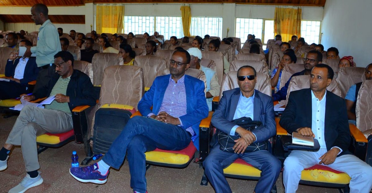 RegionAmhara's tweet photo. የአማራ ክልል ፍትሕ ቢሮ ለቢሮ�� ዳይሬክተሮችና ሠራተኞች የመንግስት ሠራተኞች የስራ አፈፃፀም ለመመዘን በወጣ መመሪያ ቀጥር 49/2014ዓ.ም ላይ ስልጠና ተሰጠ። https://t.co/16WVSwV170