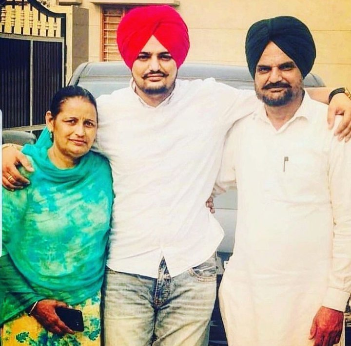 yanyan_dori's tweet photo. Govt is deliberately trying to bury @iSidhuMooseWala https://t.co/k0krih6R4s it, that not only the paid gangster but  your Govt officials in leakage of security,too are involved in the murder?Every injustice broadcast a lie
#ਸਰਕਾਰ_ਅਸਲੀ_ਕਾਤਲਾਂ_ਨੂੰ_ਬਚਾ_ਰਹੀ
#JusticeForSidhuMooseWala https://t.co/ZDKpNDHA5E