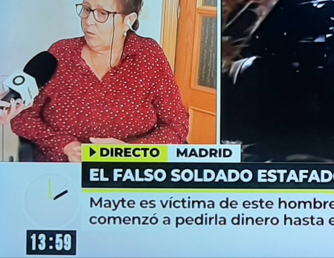 XSillon's tweet photo. Laísmo televisivo en @yaesmediodiatv  "a pedirle" sería lo correcto. https://t.co/Q2a1pi0o6V