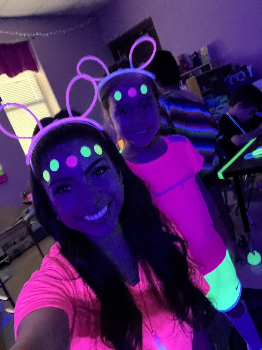 Gabriela Esquivel tweet media