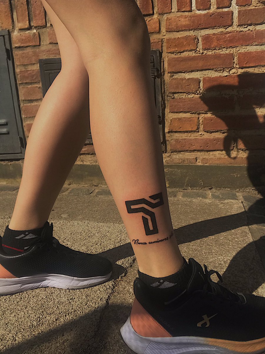 No es una fotoculo pero miren el hermoso tatuaje que me hice ayer 💙😍