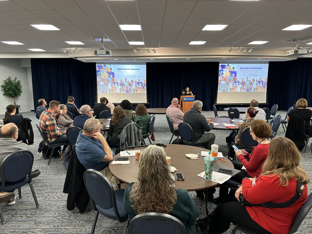 ekunnen's tweet photo. The @ThePedagologist keynote at the #ETOM22 @ETOMConnect conference focuses on “Meeting the Moment: Centering equity, inclusion, and care for students during distressing times” https://t.co/xY43vTKHy5