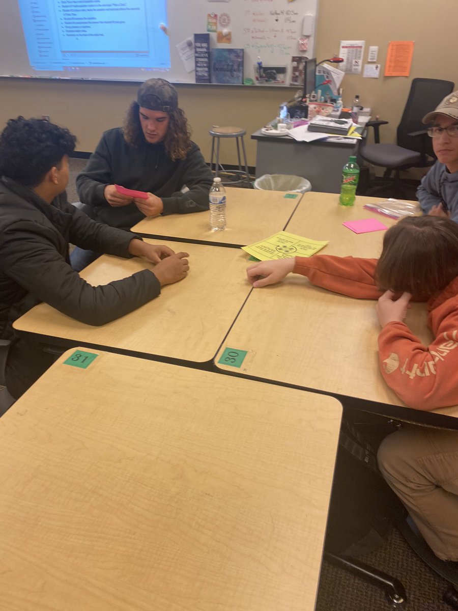 RienasScience's tweet photo. Reviewing Time of Death Calculations w/Fan and Pick #forensicscience #Rscience #kagan https://t.co/9e4IK9lRy1