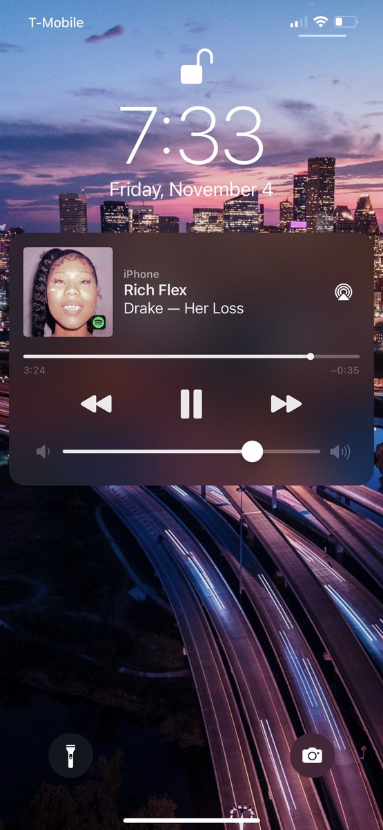 tomballmex's tweet photo. @Drake dropping #HerLoss on my bday to keep the vibes 🔥🔥🔥 https://t.co/UrmR8scnkU