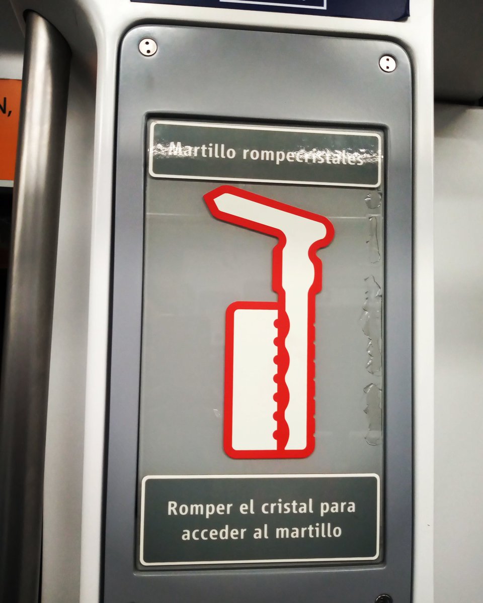 lorenako's tweet photo. "martillo rompecristales... rompa el cristal para acceder al martillo"
Baia Baia....🤔
#efechile #metrovalparaiso
@EFEValparaiso https://t.co/zPhxnueF8J