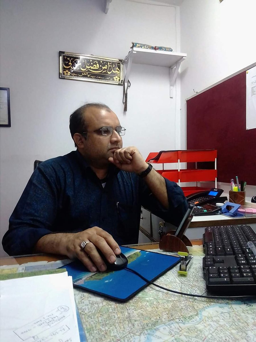 MD_Nasrullah_01's tweet photo. मैं @DelhiPolice से अनुरोध करता हूं 
इस आदमी का नाम Abdul Rahim है इसका का काम है इंडिया से सब को झुट बोल कर काम के लिए विदेश भेजना इसलिए आप सभी से अनुरोध है कि इस आदमी से सतर्क रहें यह बहुत ही ज्यादा पैसा लेता है विदेश भेजने का और जो काम बोलता है वह काम नहीं मिलता है ( 1 ) https://t.co/yuOM5tFDNq