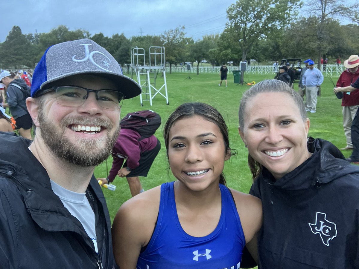 jarrell_xc's tweet photo. Ready to go! @Jarrell_ISD @jcbluecrew https://t.co/9GZOB7TJYG