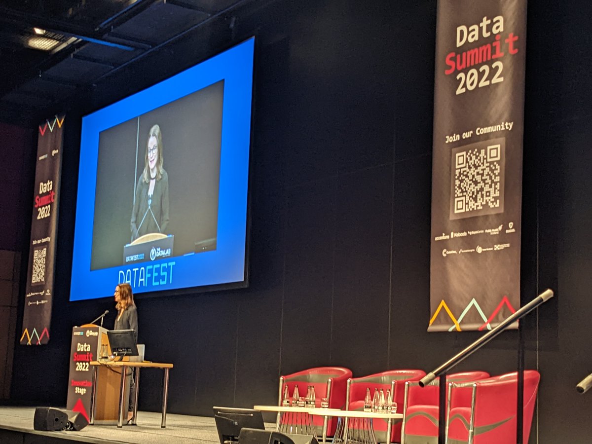 dawnmcarahunter's tweet photo. Hingham tringum
Hufflebuff
Tartle
Now I'm learning some new #Scots words from @susie_dent as well (scuse the spelling). Once I finish up @DataFest_ I'll be getting into my hufflebuffs to slope around the house tonight.
#datafest22 #scotslanguage https://t.co/MIdaLUNtdm