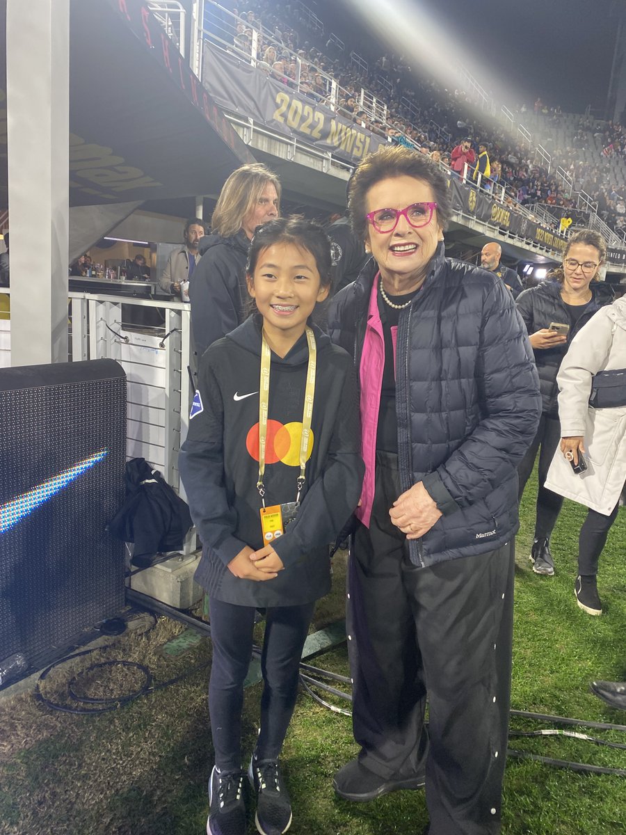 Our Mastercard Junior reporter Amber met legendary <a href="/BillieJeanKing/">Billie Jean King</a> before the <a href="/NWSL/">National Women’s Soccer League</a> championship game. The <a href="/ThornsFC/">Portland Thorns FC</a> defeated <a href="/thekccurrent/">KC Current</a> in the first ever live televised game (during the league's decade-long history) on <a href="/CBS/">CBS</a>. A big step forward for women's sports! #Priceless