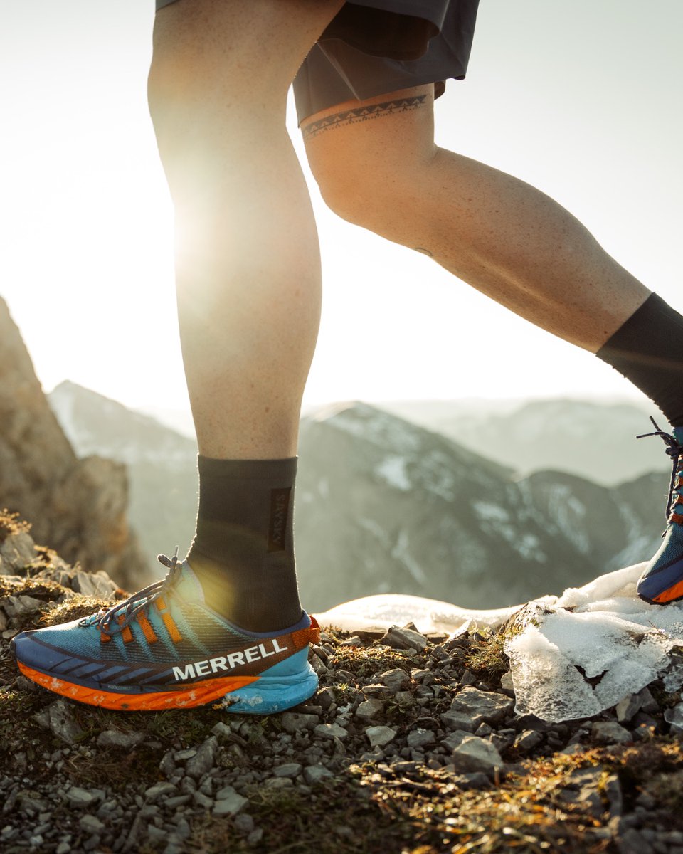 MerrellUK's tweet photo. Designed for those who want a lot of protection on even the most rugged trails, our Agility Peak 4 will be the ultimate companion on your next trail adventure 🏔

Hands up to those who own a pair 🙋‍♂️

#MerrellUK https://t.co/9dnz5d5C3W