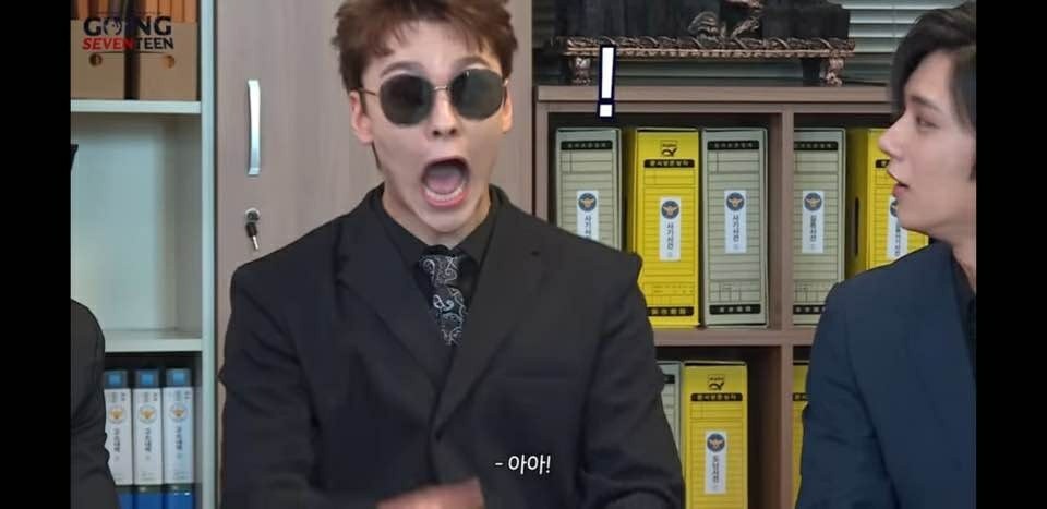 #MAMAVOTE #SEVENTEEN
오늘도 지나가면서 눌러 아니면 버논이가 먹어버림(Mr.잔반처리)