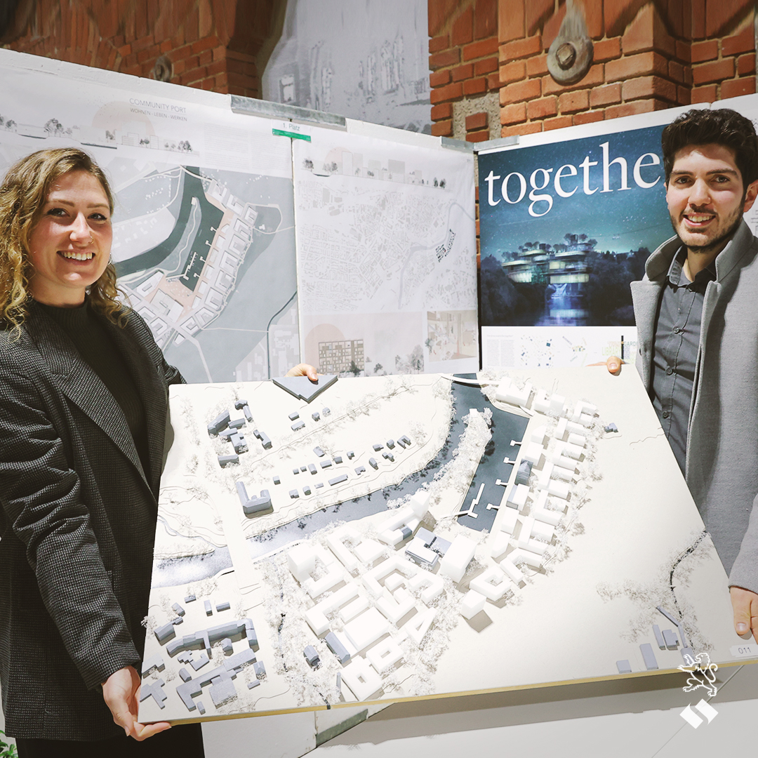 Vielen Dank an die <a href="/uni_kassel/">Universität Kassel</a>, allen Teilnehmer:innen und herzlichen Glückwunsch den Gewinnern des Wettbewerbs.🥳
Die prämierten Arbeiten werden bis zum 17. November im Studierendenhaus am Universitätsplatz 10 in #Kassel ausgestellt. 
Vorbeischauen lohnt sich!👍
Mehr Infos 🔜