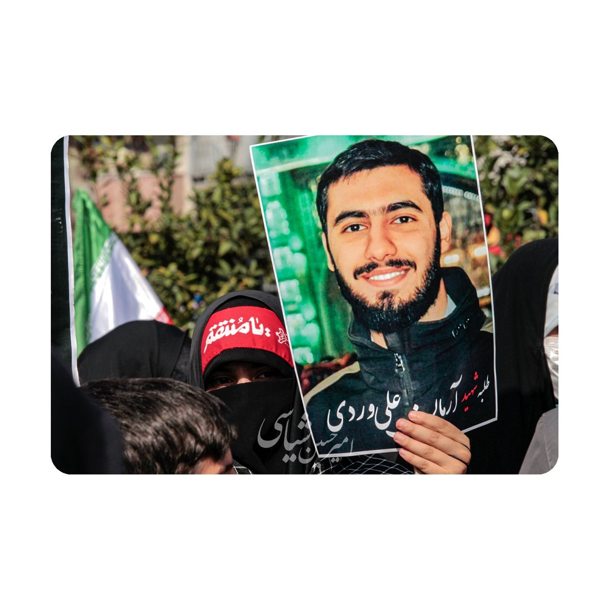 jaber__313's tweet photo. «ما برای آرمان هامون آرمان ها دادیم»
به یاد آرمان
۱۳ آبان ۱۴۰۱

عکاس: امیرحسین شیاسی

#شهید_آرمان_علی_وردی
#امینت 
#عکاس
#عکاسی
#رسانه 
#شهید 
#رشت
#سیزده_آبان https://t.co/ZegQS73OzB