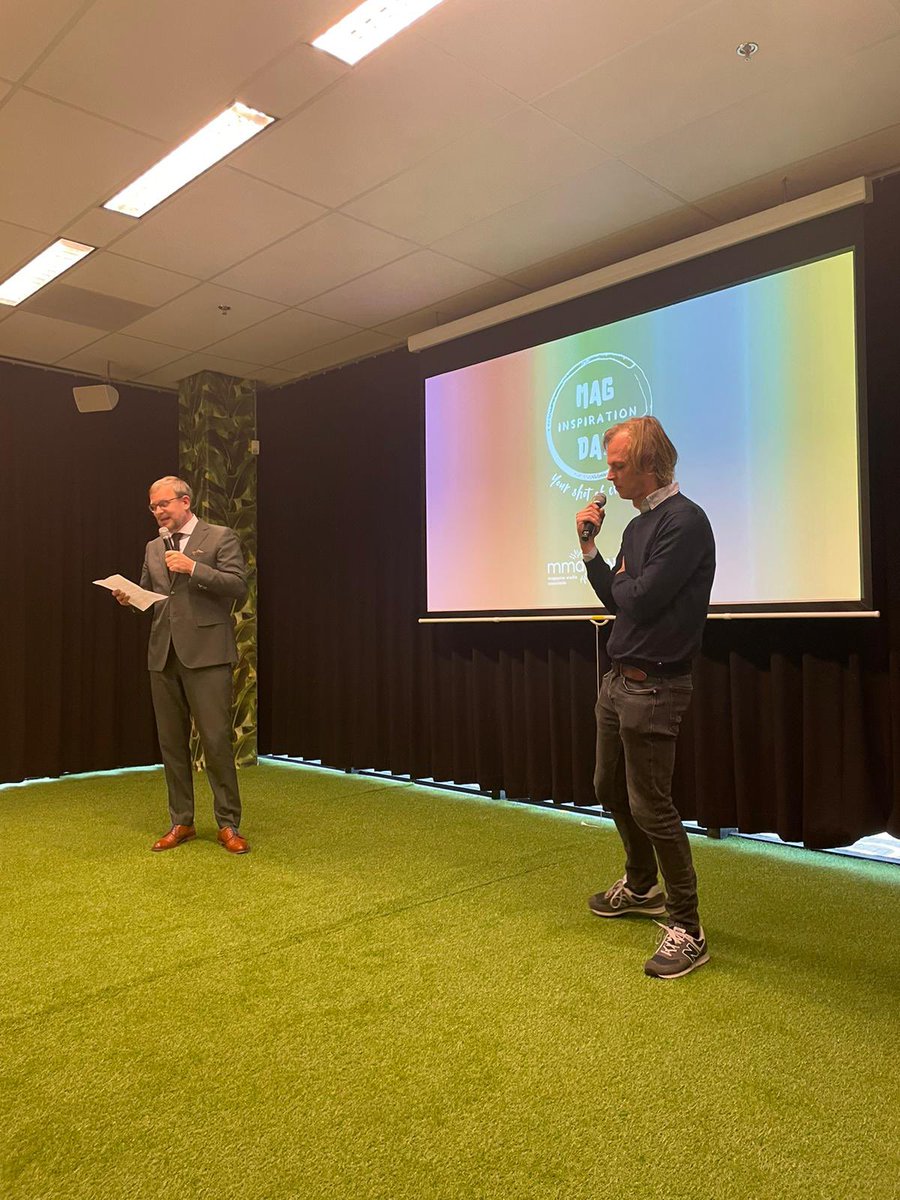 wijndelts's tweet photo. Volle bak bij de genomineerden voor reportage van het jaar! #mid2022 https://t.co/ywtkK76VGX