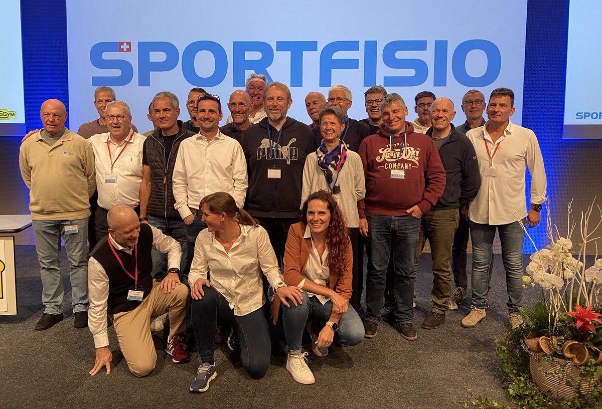 SportfisioSwiss's tweet photo. 🇨🇭#sportfisio2022🇨🇭gr8 to have some of our founding members with us today 🎉 20 years 🎉 let‘s celebrate 🎂🥂🇨🇭 https://t.co/61p6lrdk9d