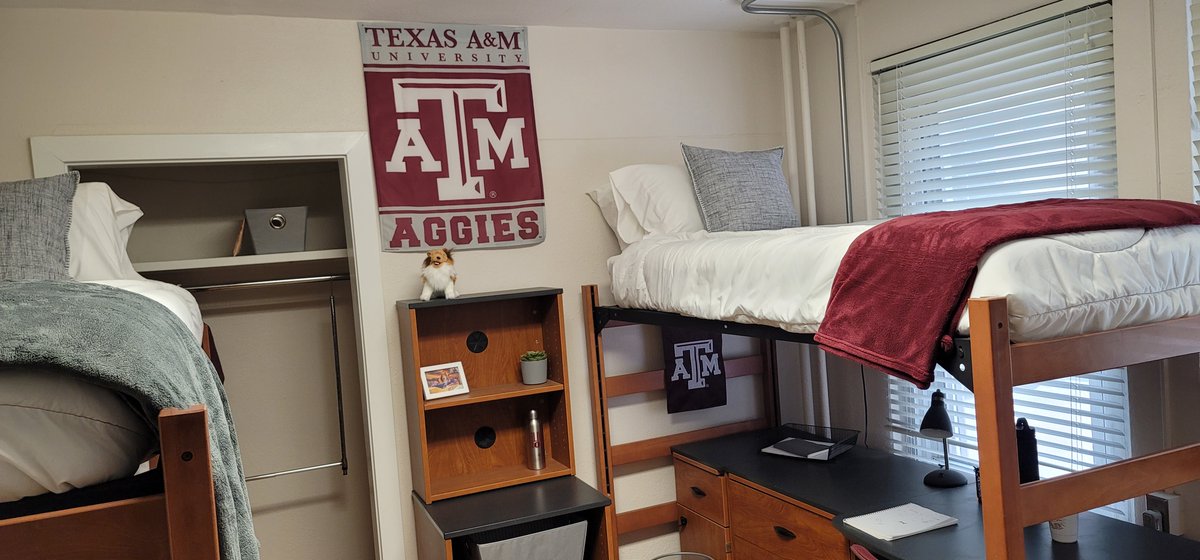 GEAR UP Juniors enjoyed a tour of Texas A&amp;M in College Station. They know exactly what it takes to be an AGGIE!! @KHSPanthers <a href="/ECHS_SheldonISD/">Sheldon ECHS</a> <a href="/SISD_CCC/">C. E. King High School College & Career Center</a>