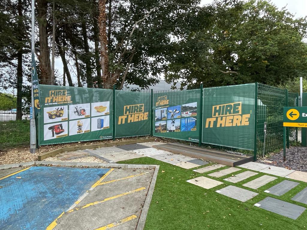 Check out our recent installation for <a href="/TravisPerkinsCo/">Travis Perkins</a> in Lymington🤩
Always a pleasure working with Travis Perkins, great job team!🙌
@MikeDragonSigns 

#sign #brandoutfromthecrowd #teamwork