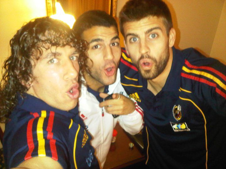 hilo de fotos del fc barcelona 2008-2013 para conmemorar el fin de una generación de jugadores