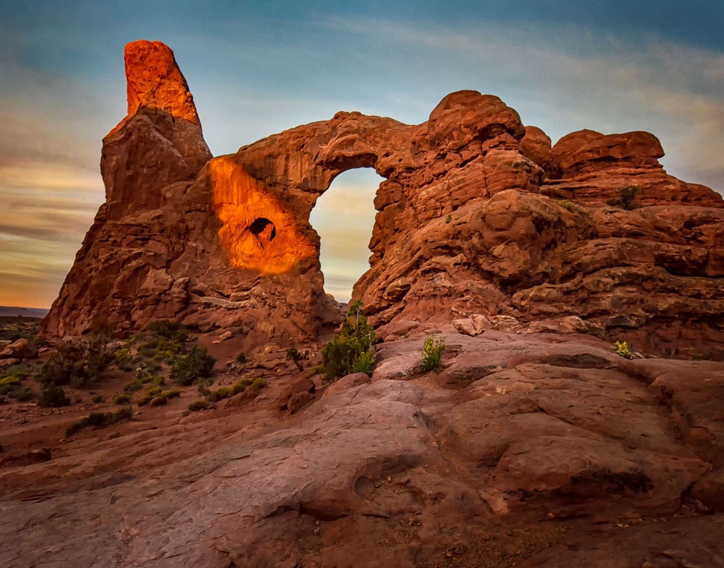 #Moab #Arches #southwest #southernutah #DaveKochPhoto #ThreeGossips #UtahLiveElevated #VisitUtah #beUtahful #igutah #outdoors #utah #utahgram #exploreutah #utahphotography #UtahIllustrated #natureporn #NPS #nationalparks #ArchesNationalPark #nationalparksusa