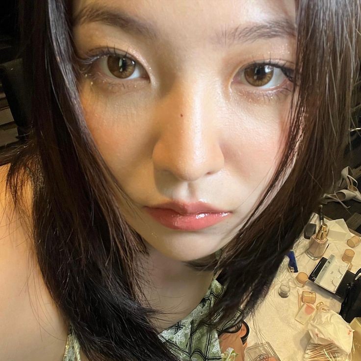yerispic's tweet photo. ohh the face card

#Yeri #예리 #RedVelvet #레드벨��� https://t.co/773Fc9sTIT