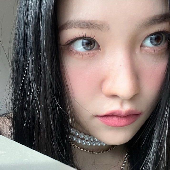 yerispic's tweet photo. ohh the face card

#Yeri #예리 #RedVelvet #레드벨��� https://t.co/773Fc9sTIT