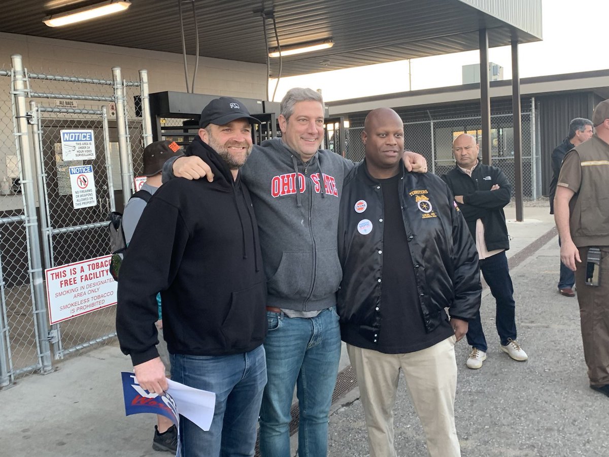 TimRyan's tweet photo. I won my first race shaking hands at the plant gate. That's how we're going to win this race, too.
Great meeting workers from Teamsters Local 413 right where they are this morning. https://t.co/acPQz17MFY