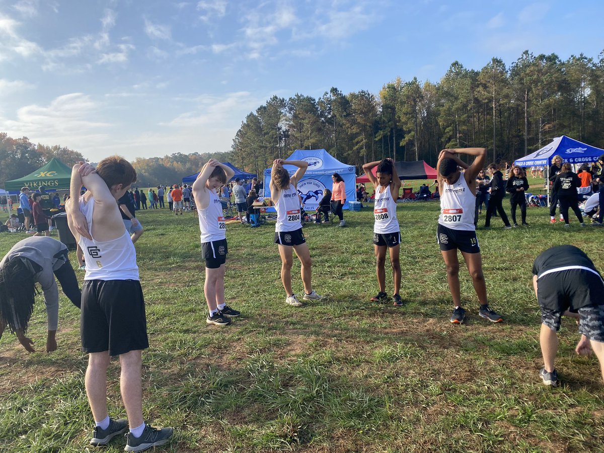 xc_gchs's tweet photo. It’s showtime! @GCGatorAthletic https://t.co/07IJt5ctii