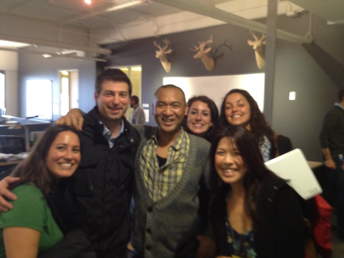 SmashHawk's tweet image. My heart goes out to my old tweeps, Twitter was an open stage that connected the world &amp;amp; you all made that possible. I met the best people I know &amp;amp; forged life long friendships. You all deserve better than this and I’m here to help in any way. #LoveWhereYouWorked #Tweeps