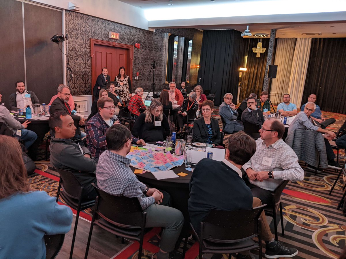 Nous sommes à Québec pour échanger avec les experts du <a href="/reseauCCTT/">Réseau des CCTT</a>  au sujet de la collaboration dans le monde de l’innovation dans le cadre de l’Atelier des experts 2022. Deux journées bien remplies d’échanges, en chaire et en os? On ne pouvait pas manquer ça!