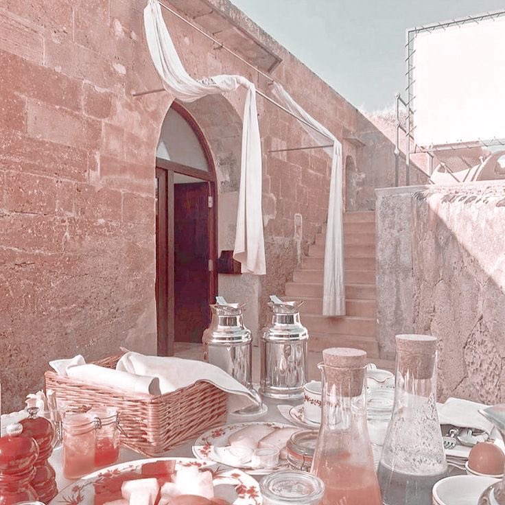 lunaclamor's tweet photo. ㅤ       

               ——𝖫𝗈𝗌 𝗊𝗎𝖾 𝖽𝗎𝖾𝗋𝗆𝖾𝗇 𝖾𝗇 𝖾𝗅 𝗌𝗎𝖾𝗅𝗈 𝗉𝗈𝗅𝗏𝗈𝗋𝗂𝖾𝗇𝗍𝗈 𝗌𝖾 𝖽𝖾𝗌𝗉𝖾𝗋𝗍𝖺𝗋𝖺́𝗇, 𝗎𝗇𝗈𝗌 𝗉𝖺𝗋𝖺 𝗅𝖺 𝒗𝒊𝒅𝒂 𝒆𝒕𝒆𝒓𝒏𝒂, 𝗒 𝗈𝗍𝗋𝗈𝗌 𝗉𝖺𝗋𝖺 𝗅𝖺 𝗂𝗀𝗇𝗈𝗆𝗂𝗇𝗂𝖺, 𝗉𝖺𝗋𝖺 𝖾𝗅 𝒉𝒐𝒓𝒓𝒐𝒓 𝒆𝒕𝒆𝒓𝒏𝒐. https://t.co/VKYWy0LUY3