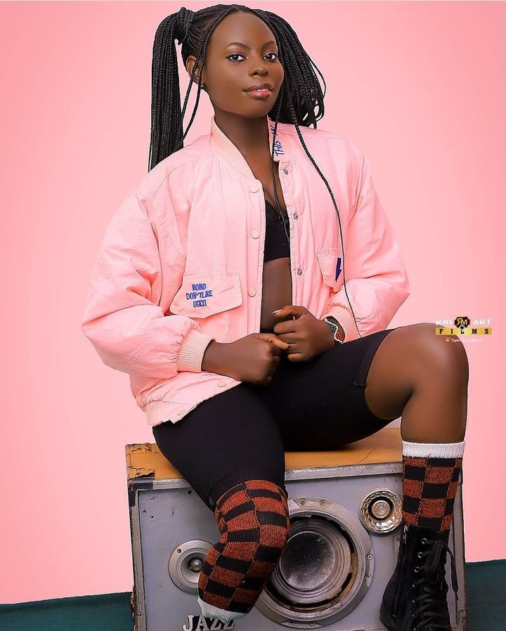 IrishKizza's tweet photo. Her name is Joan Nabasirye a member of Sant'egidio Ntinda, she's going for Surgery very soon on her right leg and she needs 2million ugshs. I call upon all my dear friends to help Joan in this tough situation. You can watsup me +256783986023 for more info.
#savejoan https://t.co/ZzT0v7Krgr